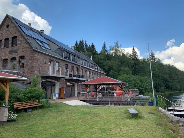 Holidayhaus-Luetsche / Wohnung Schmuecke Frankenhain Exterior foto